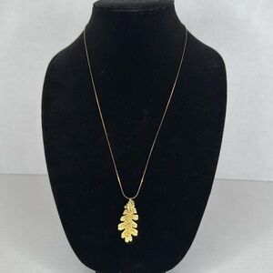 Vintage Gold Leaf Pendant Necklace Lot A30